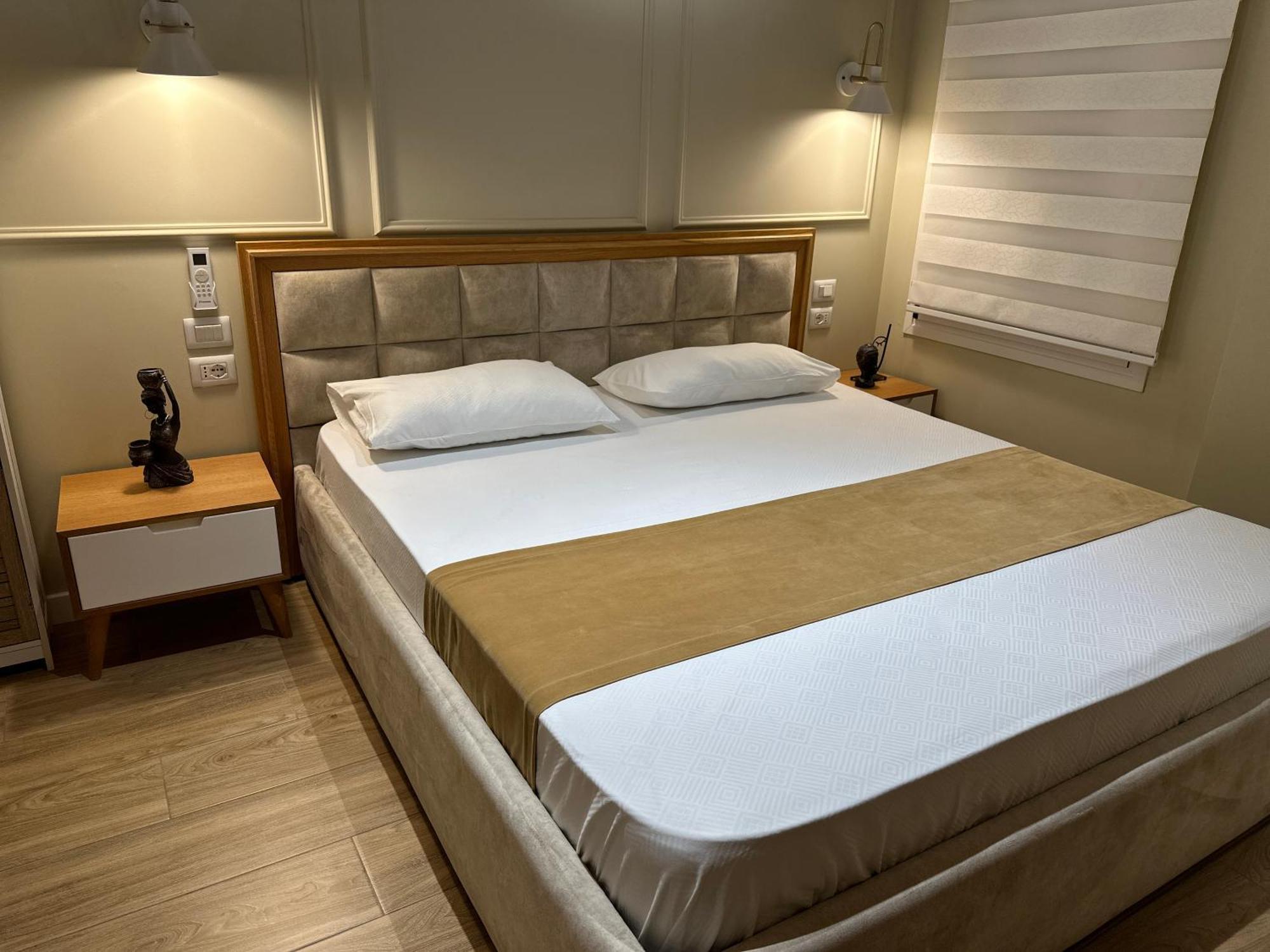 Arial Penthouse Suites Vlore Exterior photo