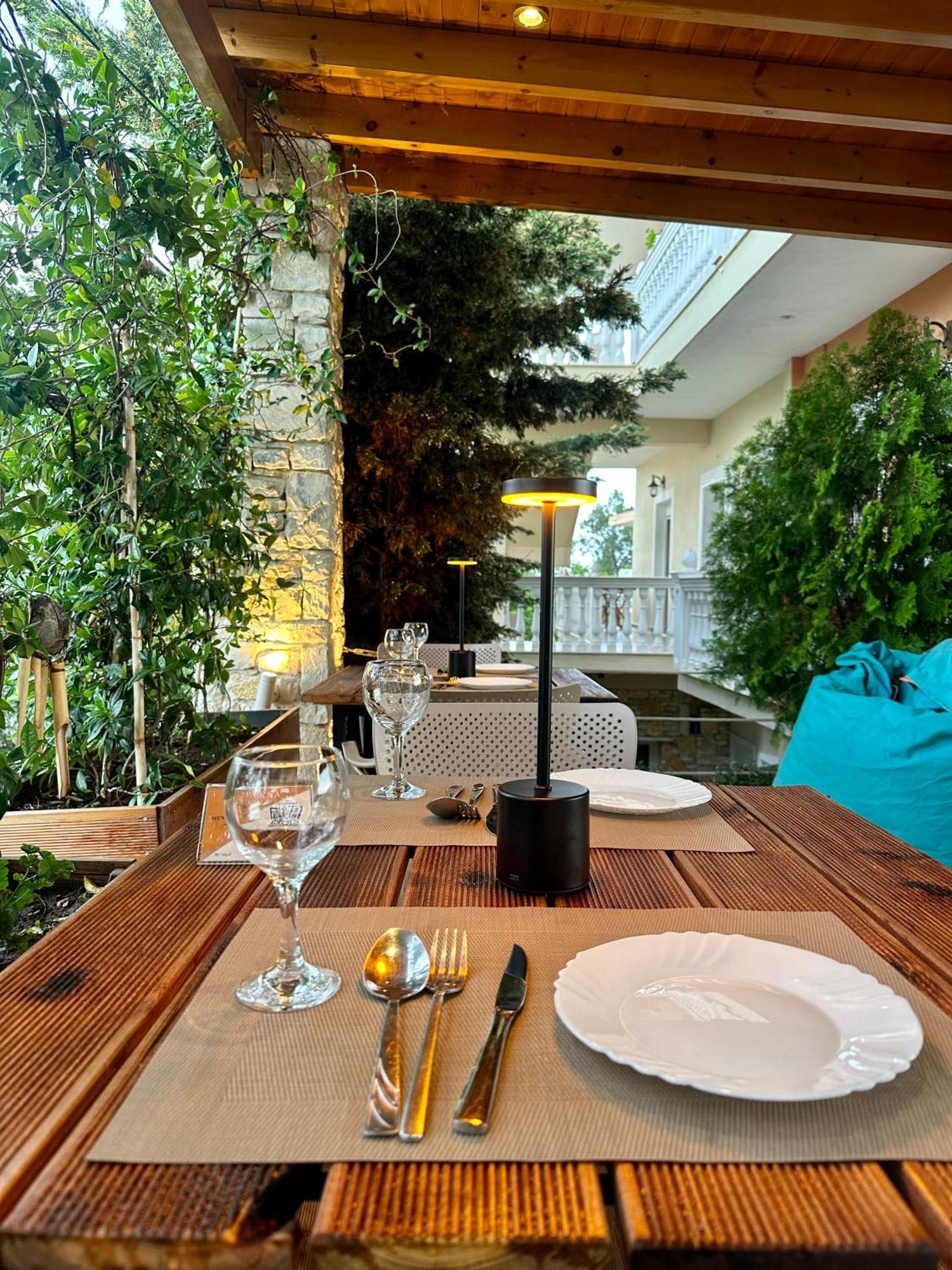 Arial Penthouse Suites Vlore Exterior photo